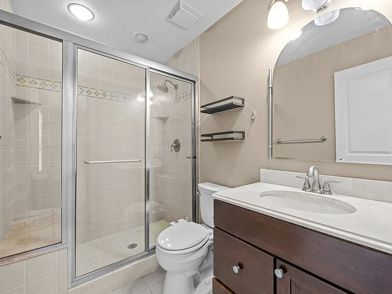 2700 Perry St — Photo 20