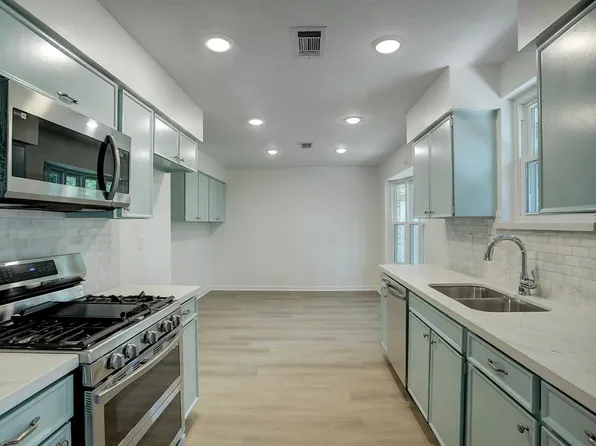 16003 El Camino Real, Houston, TX 77062