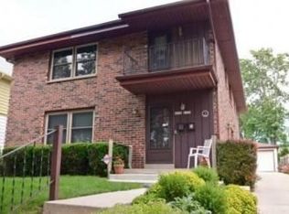 4320 N Newhall St, Shorewood, WI 53211