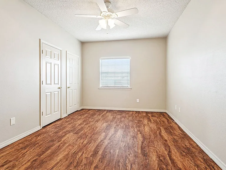 Charming Cottages for Rent in Waveland 1 & 2 Bedroom Units Available at Cambridge Cottages! — Photo 9