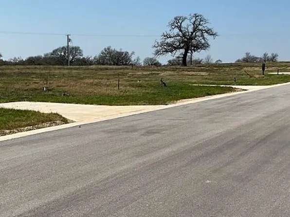 109 Sonoma Dr, Elgin, TX 78621