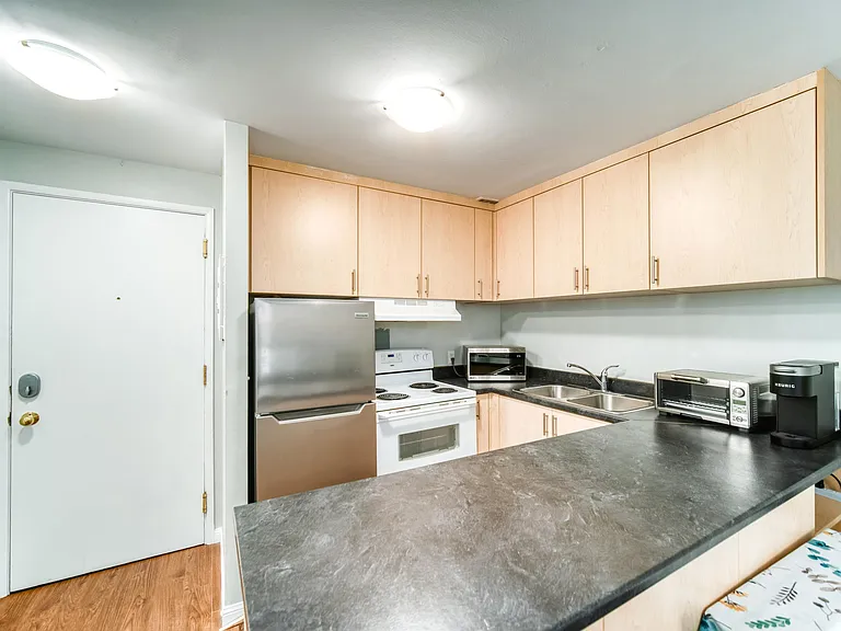 5222 Green St — Photo 8