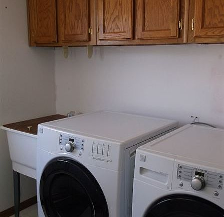 Front Loading Washer & Dryer (597x800)