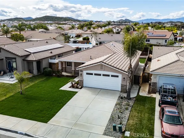 30521 Sierra Vista Dr, Menifee, CA 92584
