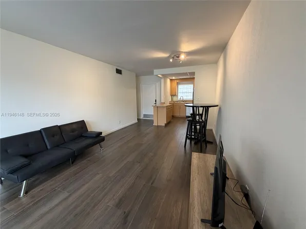 4320 Washington St APT 214, Hollywood, FL 33021