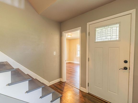 5th image of 520 Virginia Cir W