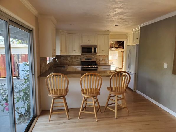915 Sierra Dr