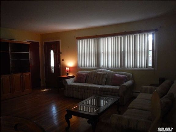 4th image of 199 Tyrconnell Ave