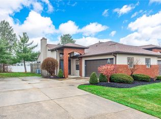 5251 Parkhurst Dr, Sheffield Village, OH 44054