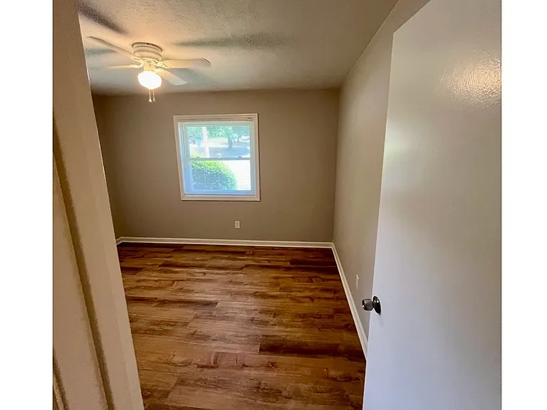 6328 Luna Dr — Photo 30