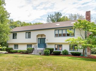 92 Hollytree Rd, Stoughton, MA 02072