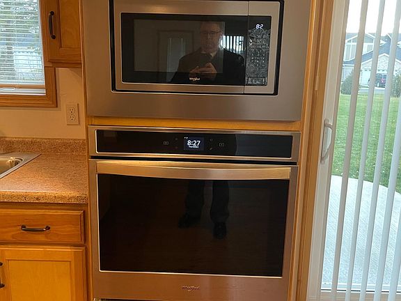 Built in oven and microwave