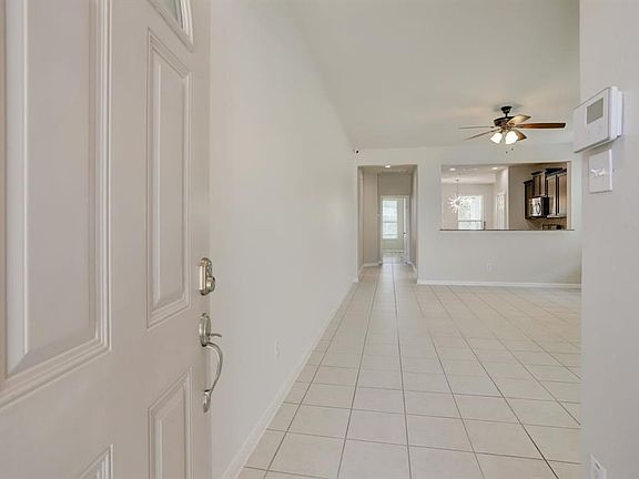 4th image of 1011 Larkfield Dr