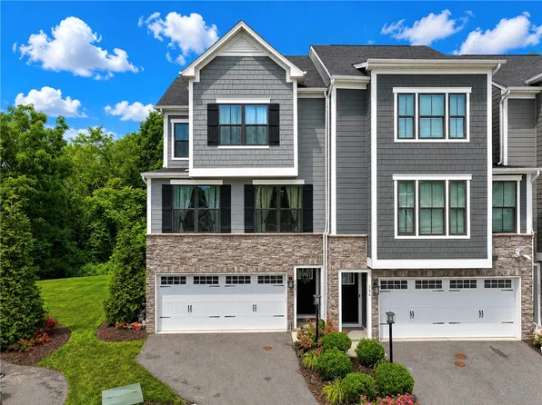 180 Laurel Place Ln, Pittsburgh, PA 15241