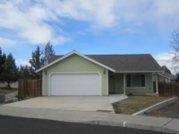 1741 NE Curtis Dr, Bend, OR 97701