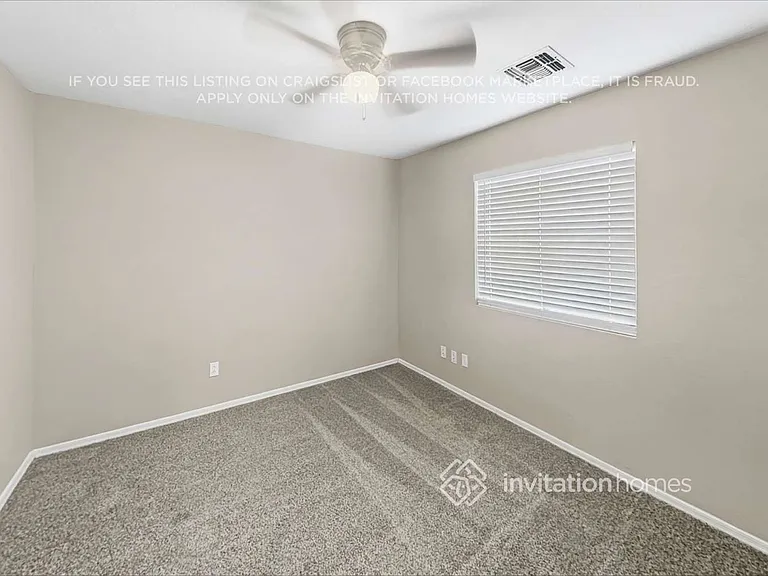 423 S Sabrina — Photo 14