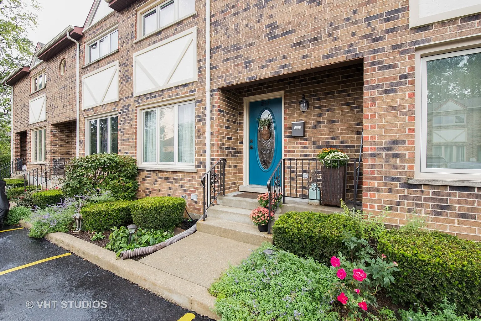 216 N West Ave APT 3 photo 1