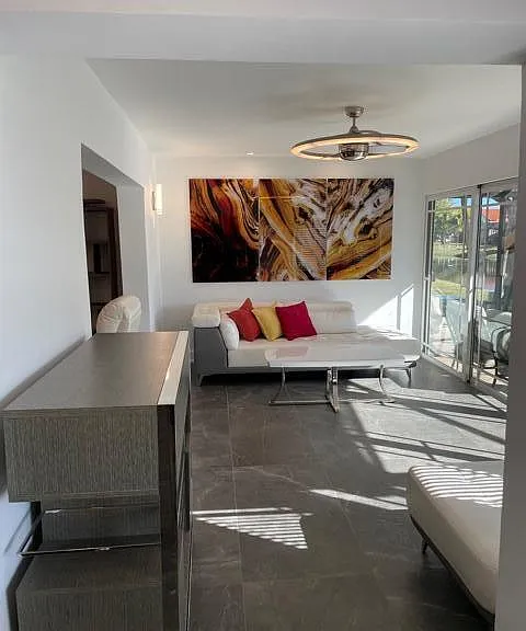 10 Columbia Ct — Photo 13