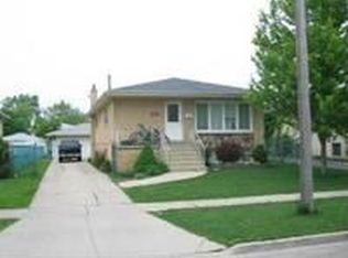 4626 Raymond Ave, Brookfield, IL 60513