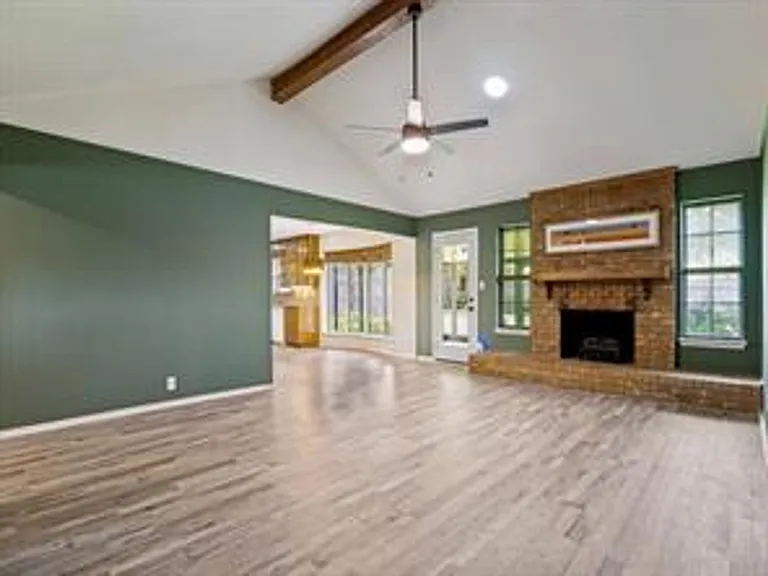 1620 Post Oak Dr — Photo 5