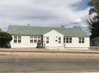 513 3rd St, Rawlins, WY 82301