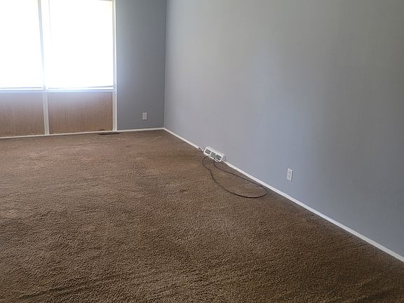 4th image of 7803 E 90th Ter