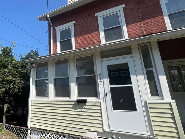 617 3rd St, Beverly, NJ 08010