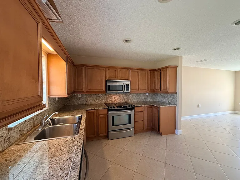 342 Tarpon Ave — Photo 4