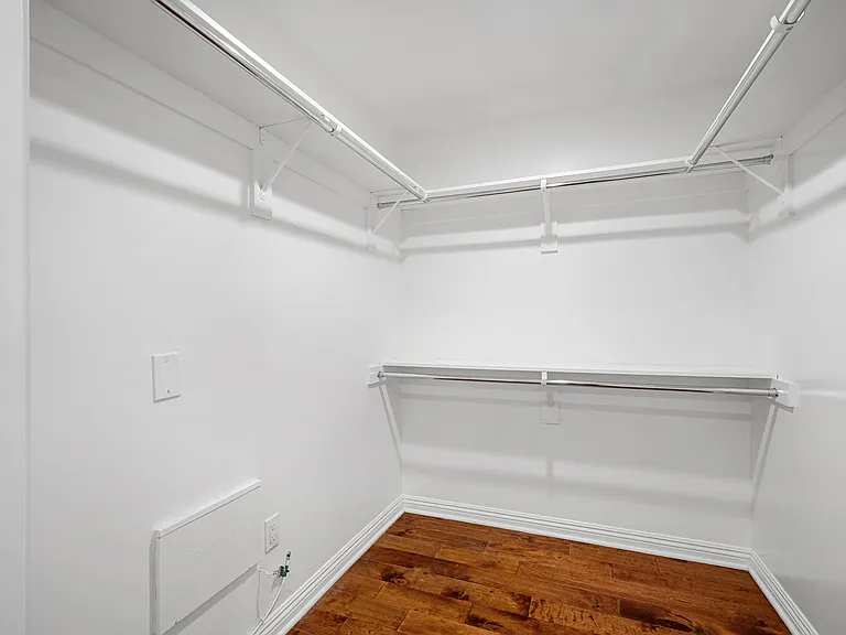 6800 Corbin Ave #106 — Photo 18