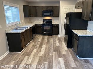 2924 Simpson Dr, Rochester Hills, MI 48309