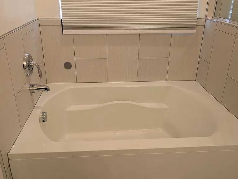 695 W Claystone Dr — Photo 19