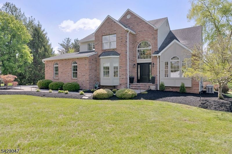 1st image of 26 Lehigh Rd