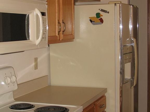 3rd image of 1244 Amberlea Dr E