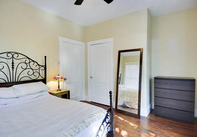 E Ashby Pl — Photo 5