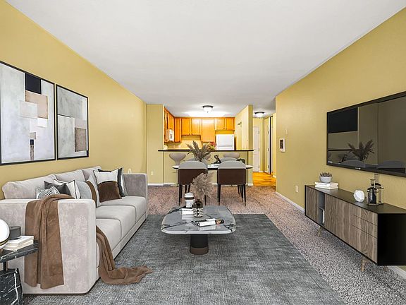3rd image of 3030 Suncrest Dr Unit 211