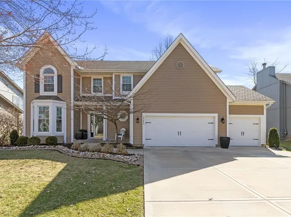 15619 W 139th Ter, Olathe, KS 66062