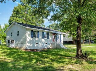 120 Southgate Dr, Roanoke Rapids, NC 27870