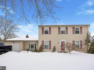 121 Steeplebush Dr, Perkasie, PA 18944