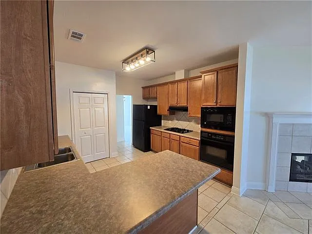 407 E Redbud Dr — Photo 13