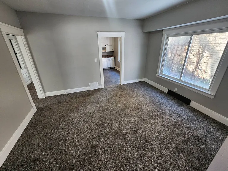 12514 Locke Ave — Photo 51