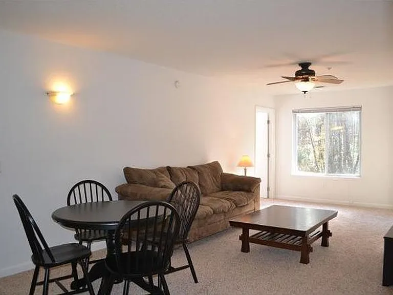 1431 Collegiate Cir #103 — Photo 8