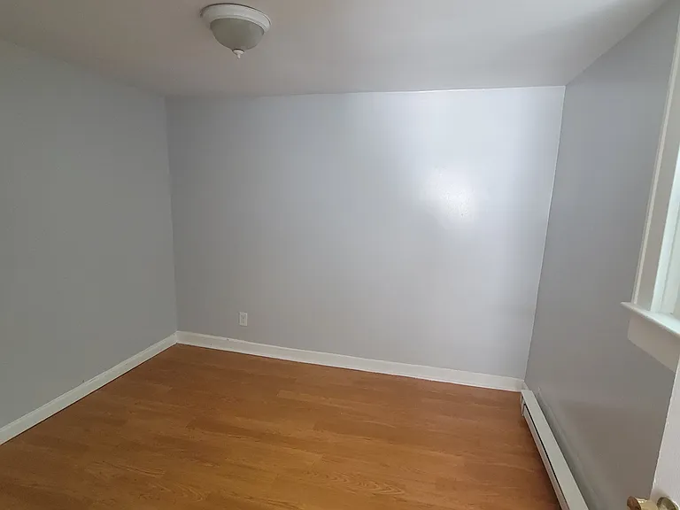 594 Christopher St #2 — Photo 6