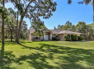 7470 Madrid Rd, Weeki Wachee, FL 34613