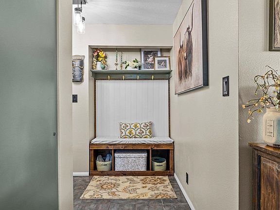 3rd image of 517-28 1/2 Rd #4E