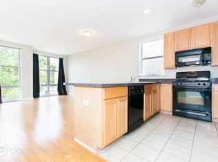 1845 N California Ave #3, Chicago, IL 60647