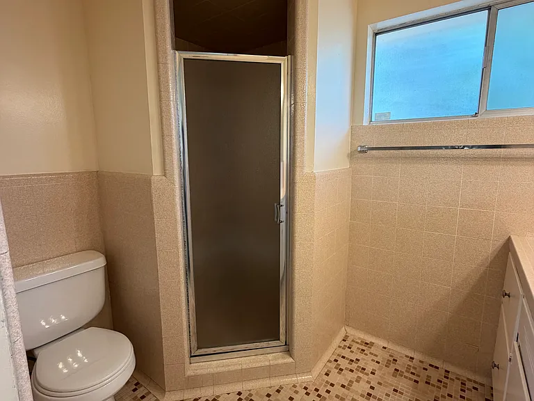 2038 E Ashlan Ave — Photo 16