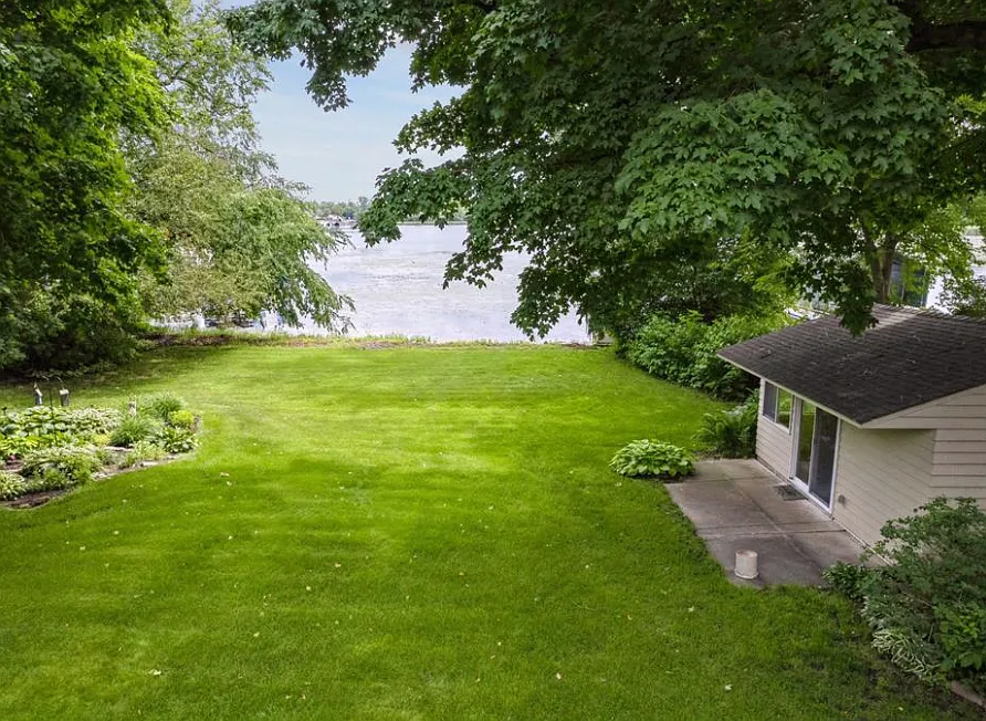 3 bed, 1797 sqft, $4,900 — Photo 3