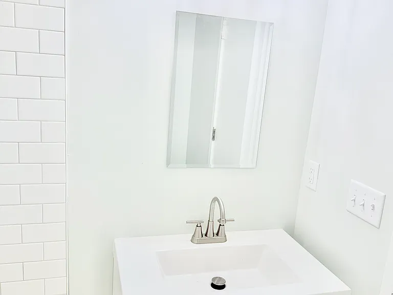 208 Fulton Ave — Photo 9