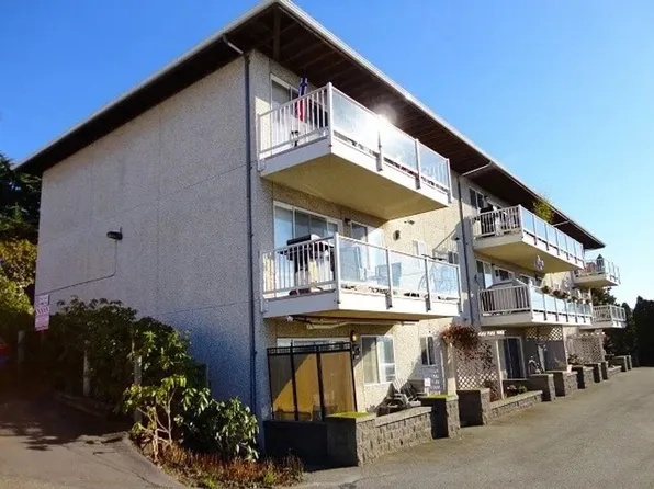 Island View Apartments