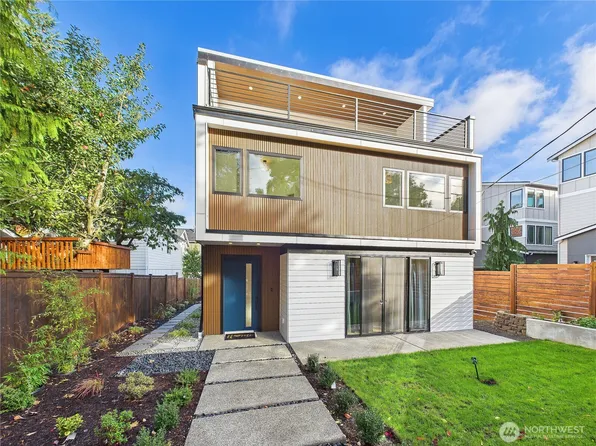 2810 & 2808 E Howell St, Seattle, WA 98122